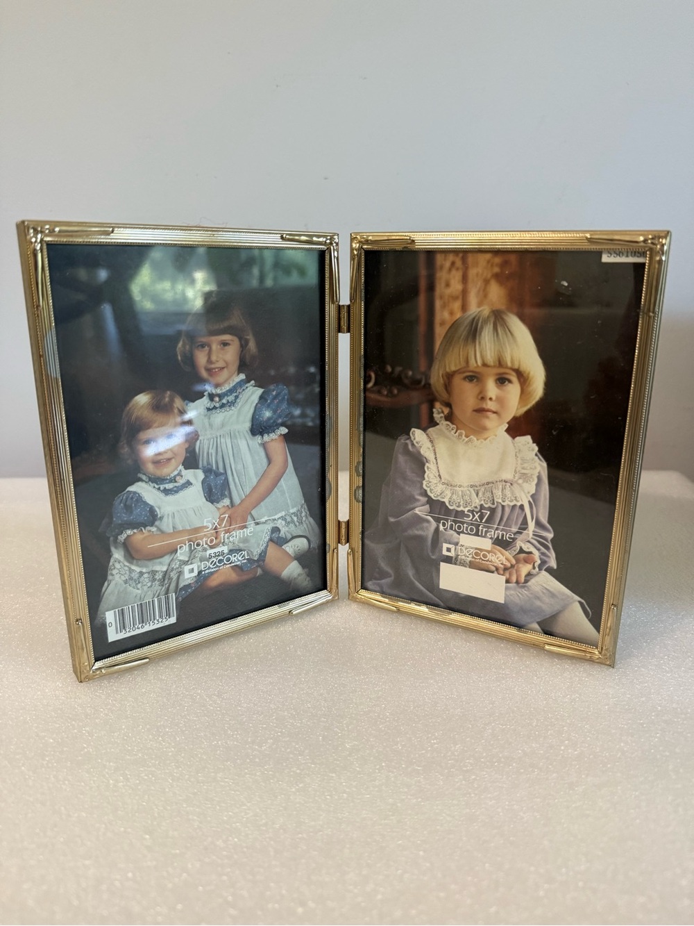 Vintage folding metal frame 5x7